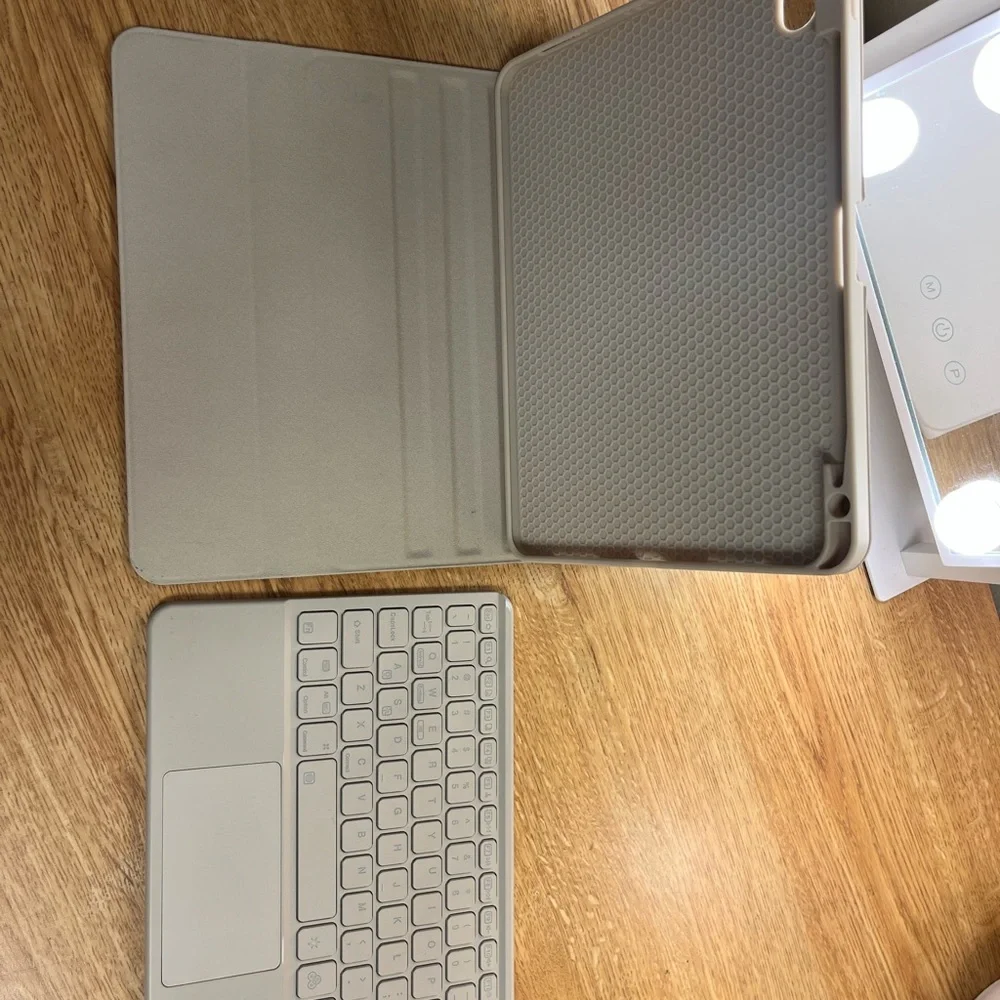 Beige iPad Air Keyboard Case with Stand and keyboard